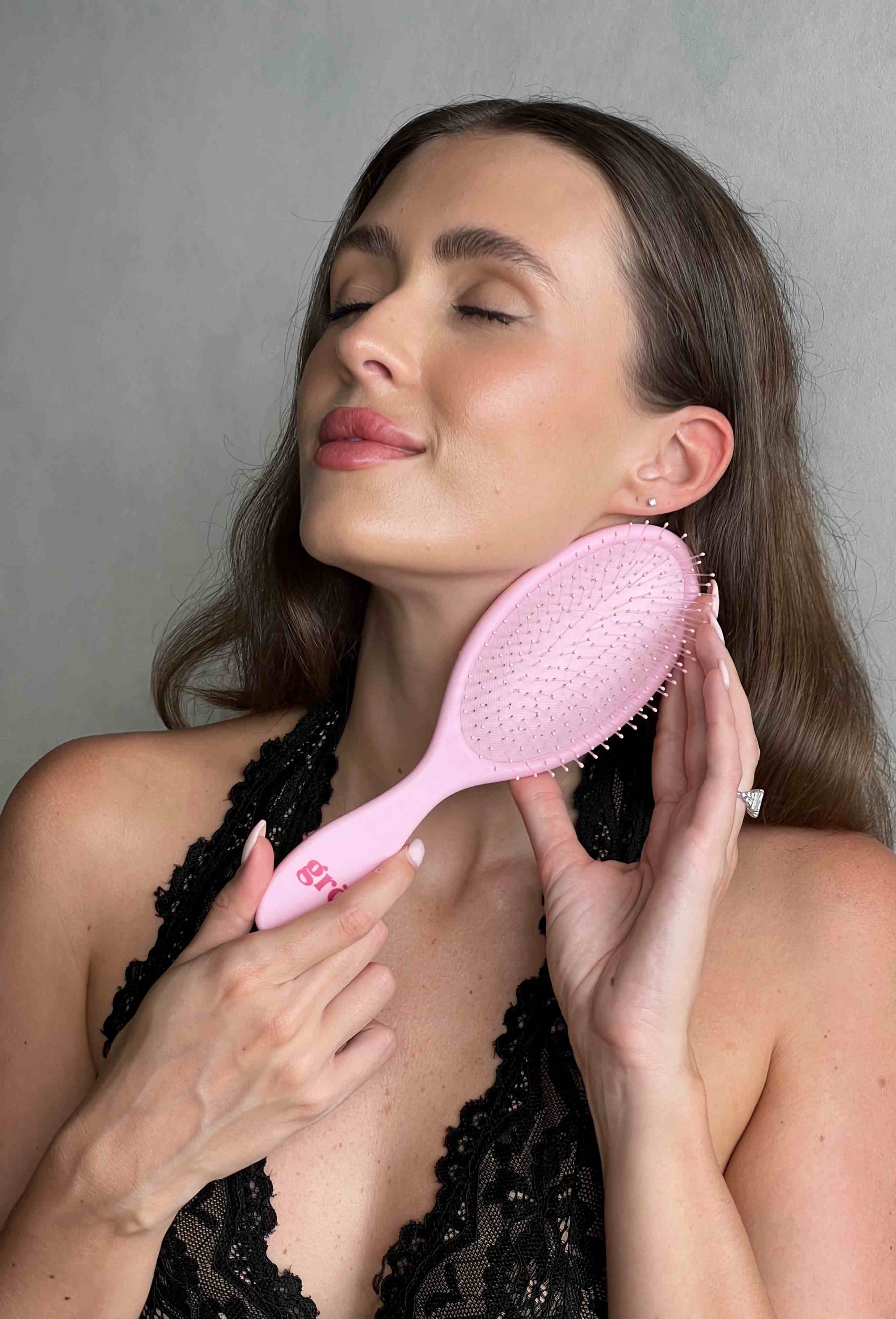 The Pink Milk Gro Brush - Gentle Everyday Detangling Brush
